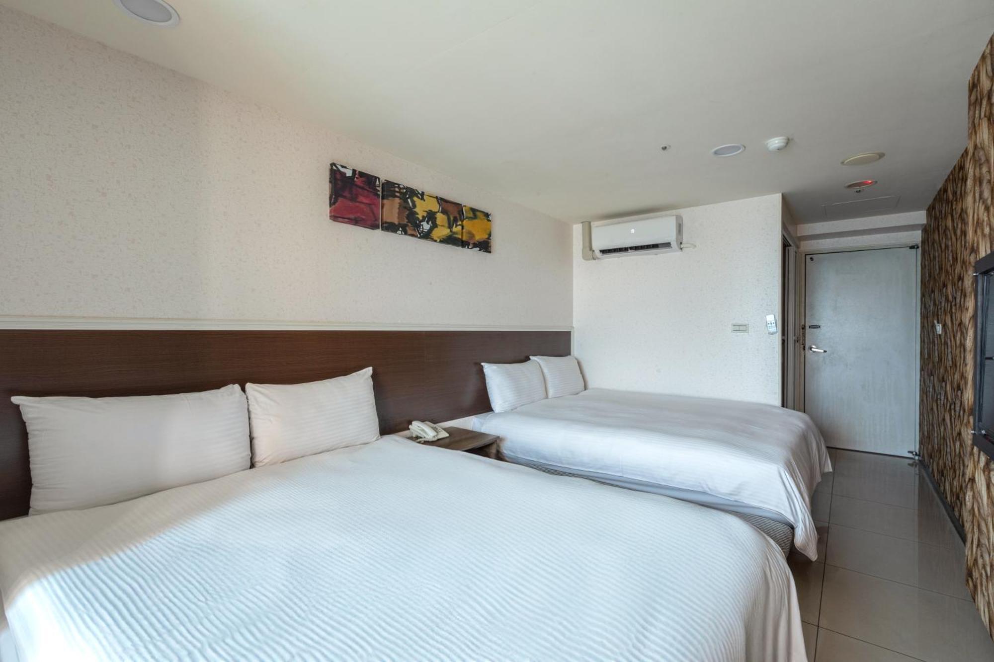 E Lim Hotel Чжунли Номер фото