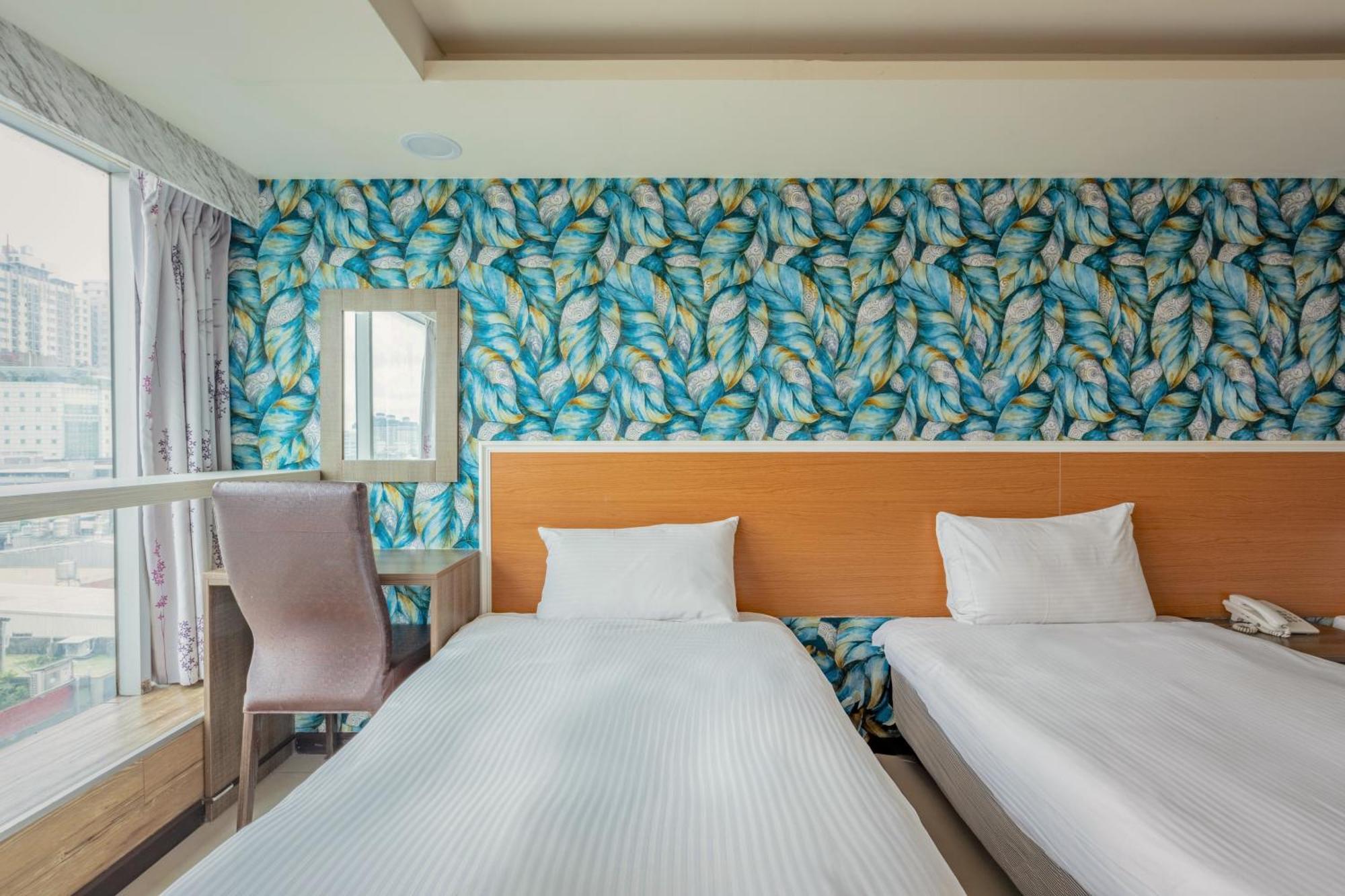 E Lim Hotel Чжунли Экстерьер фото