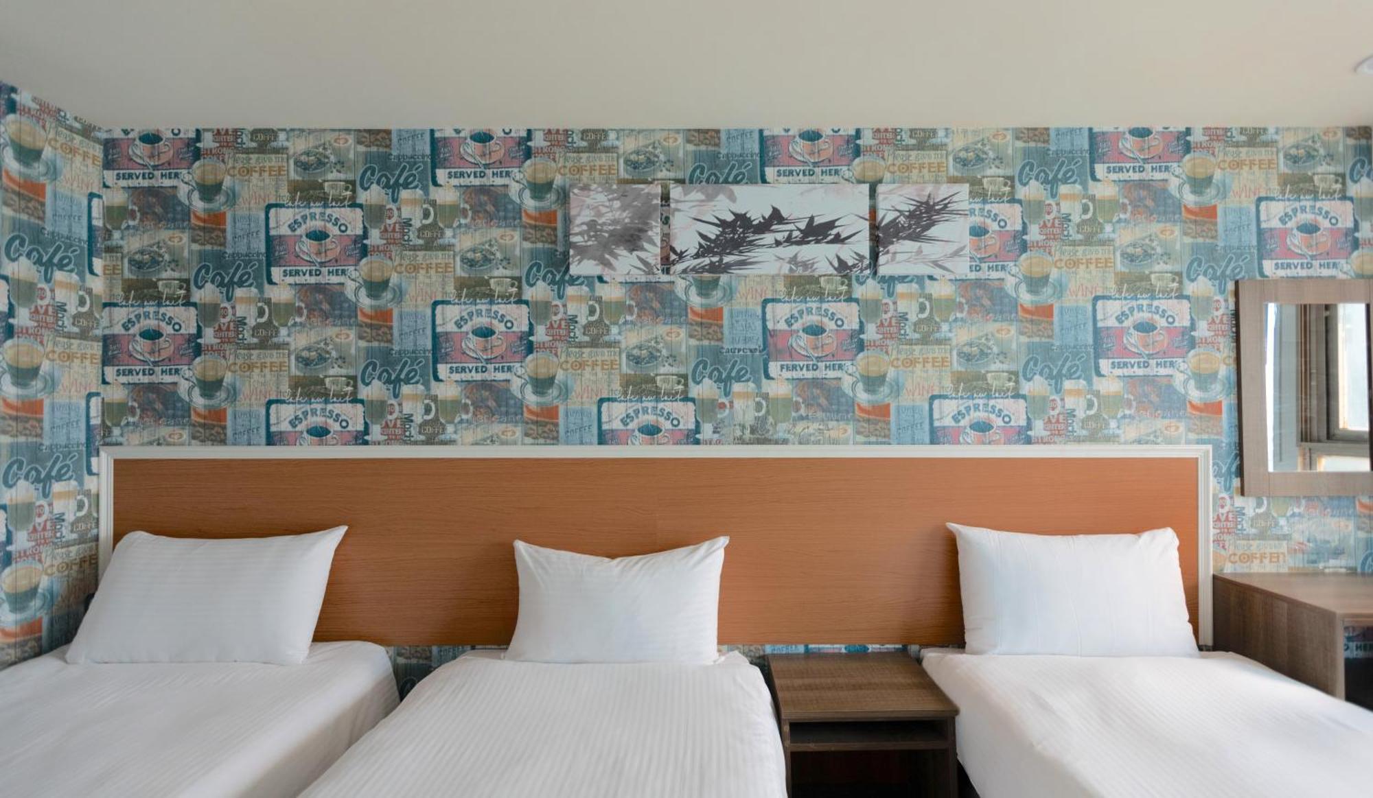 E Lim Hotel Чжунли Экстерьер фото